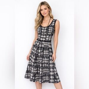 Carmen Marc Valvo Knitstretch Dress Size S